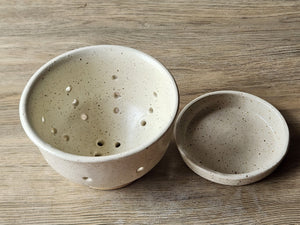 Australian pottery berry bowl in speckled cream