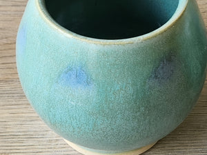 Ceramic yunomi cup for tea or whisky sipping