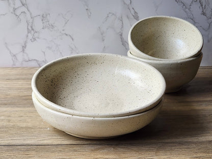 Speckled cream ceramic dinner bowl for pasta or risotto