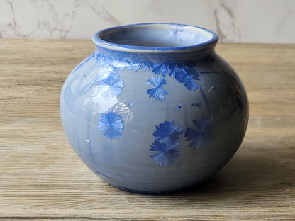 Small ceramic trinket pot handmade in Melbourne Australia