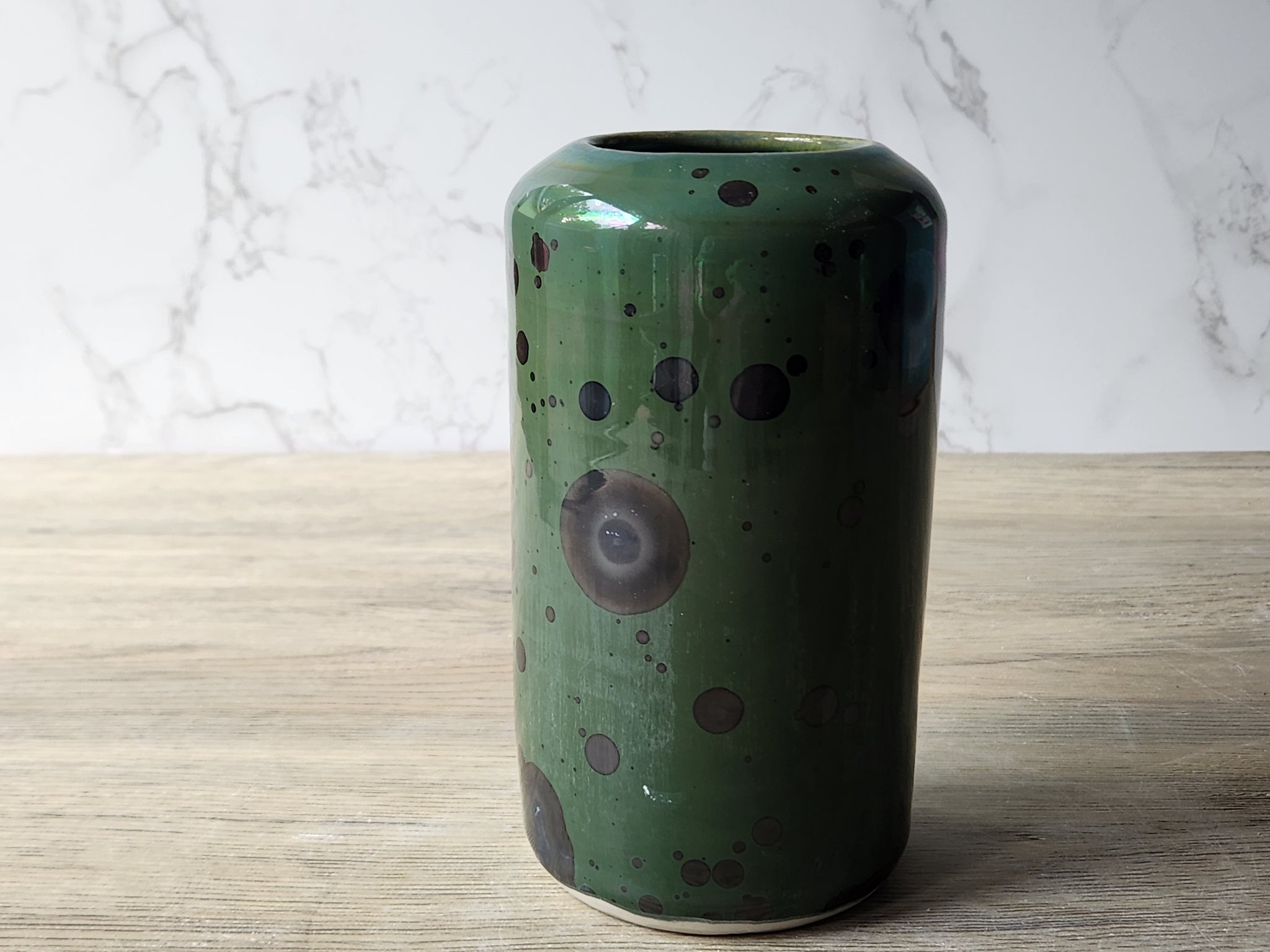 Green porcelain vase with metallic crystal glaze details