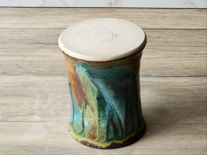 underside of a Unique handmade pottery coffee mug crafted in Melbourne Australia