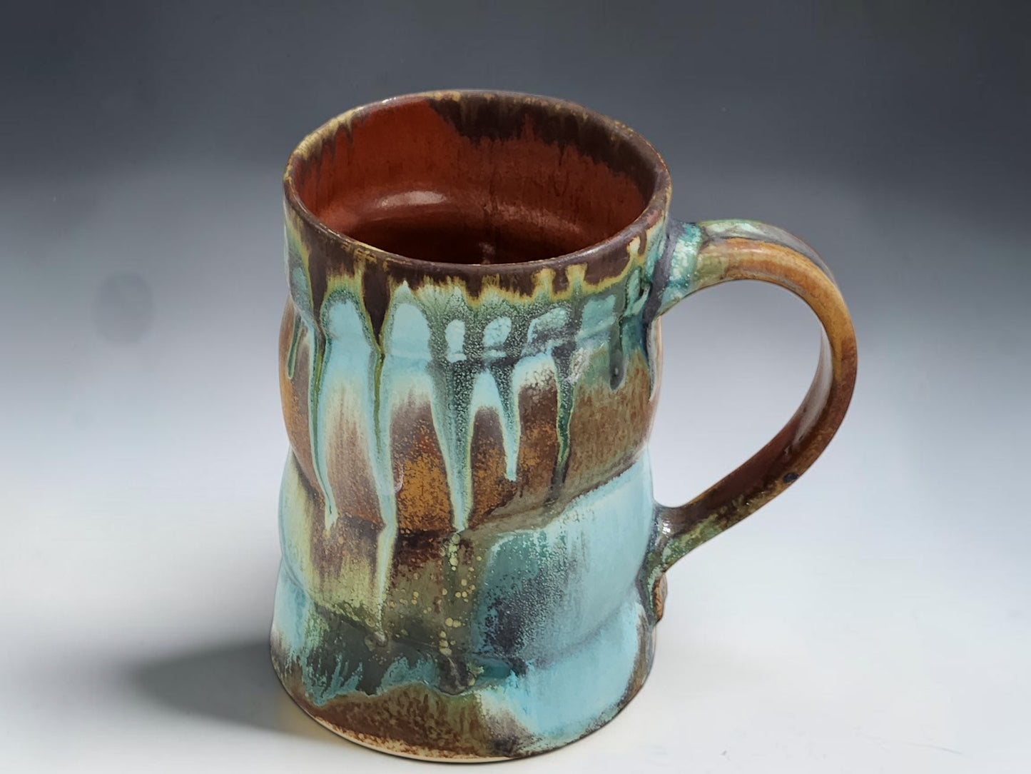 Handmade ceramic mug 400ml with earthy glaze tones, made in Melbourne pottery studio