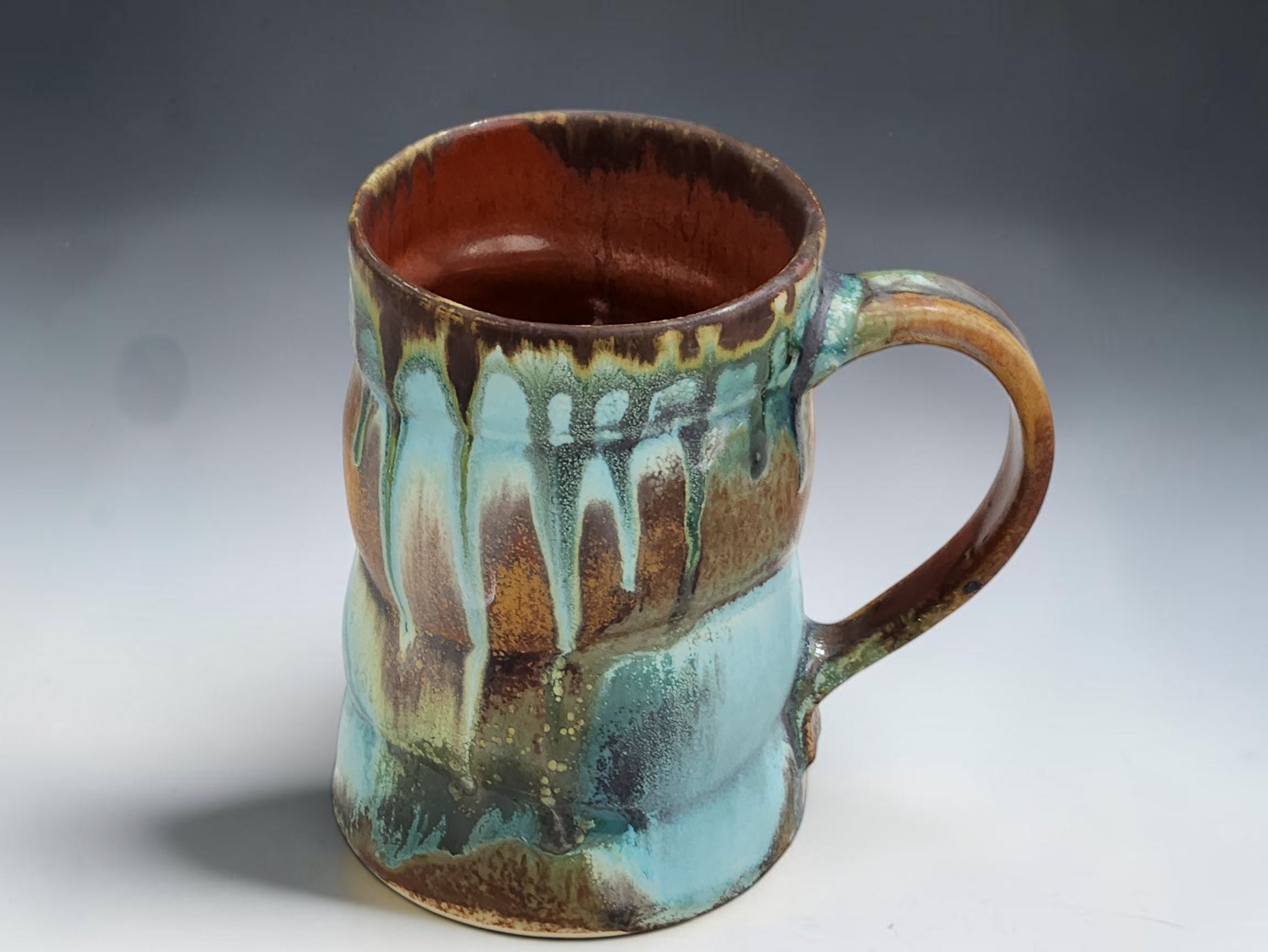 Handmade ceramic mug 400ml with earthy glaze tones, made in Melbourne pottery studio