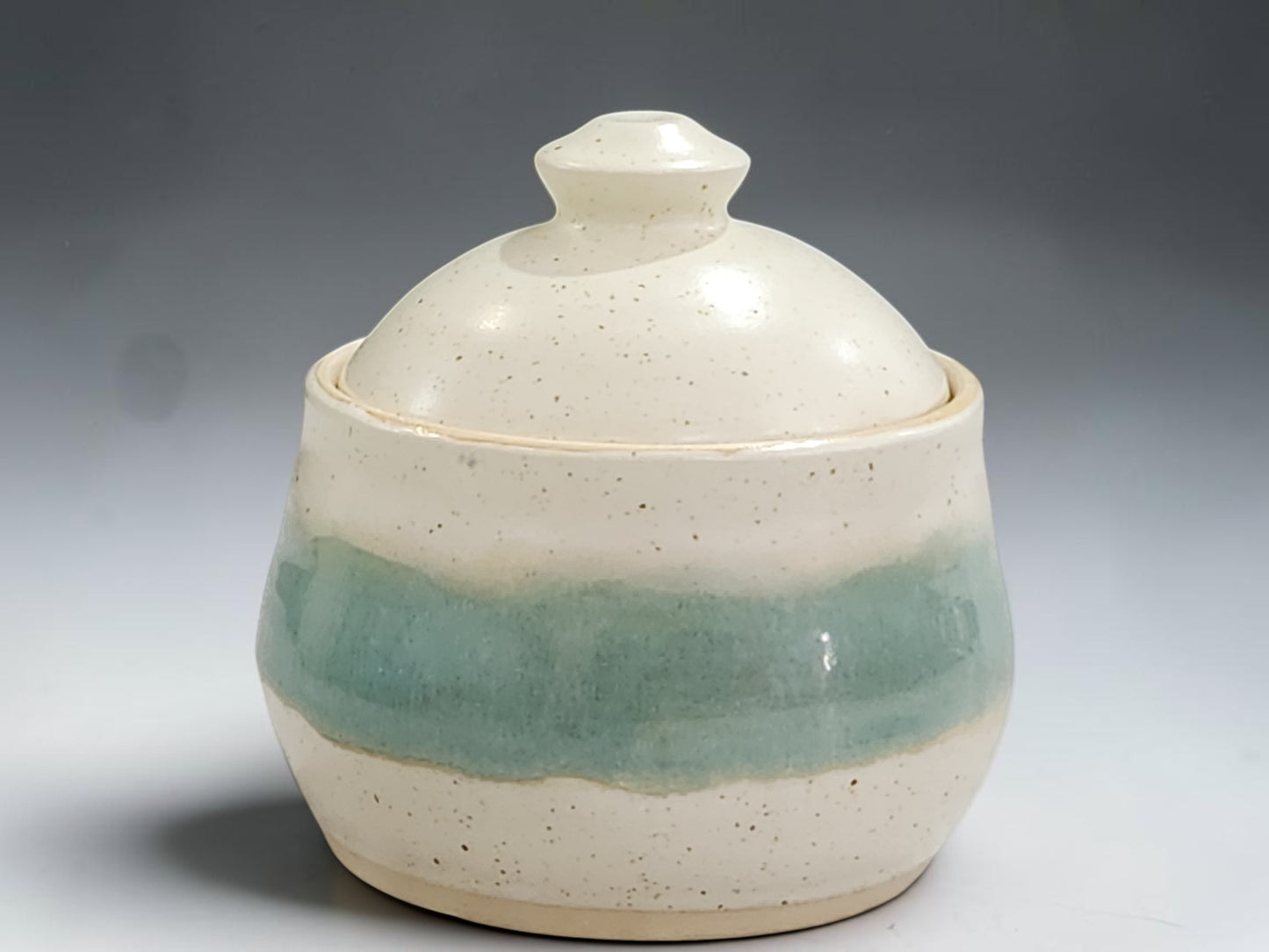 Handmade ceramic sugar bowl with lid, crafted by Buxton Pottery in Melbourne Australia