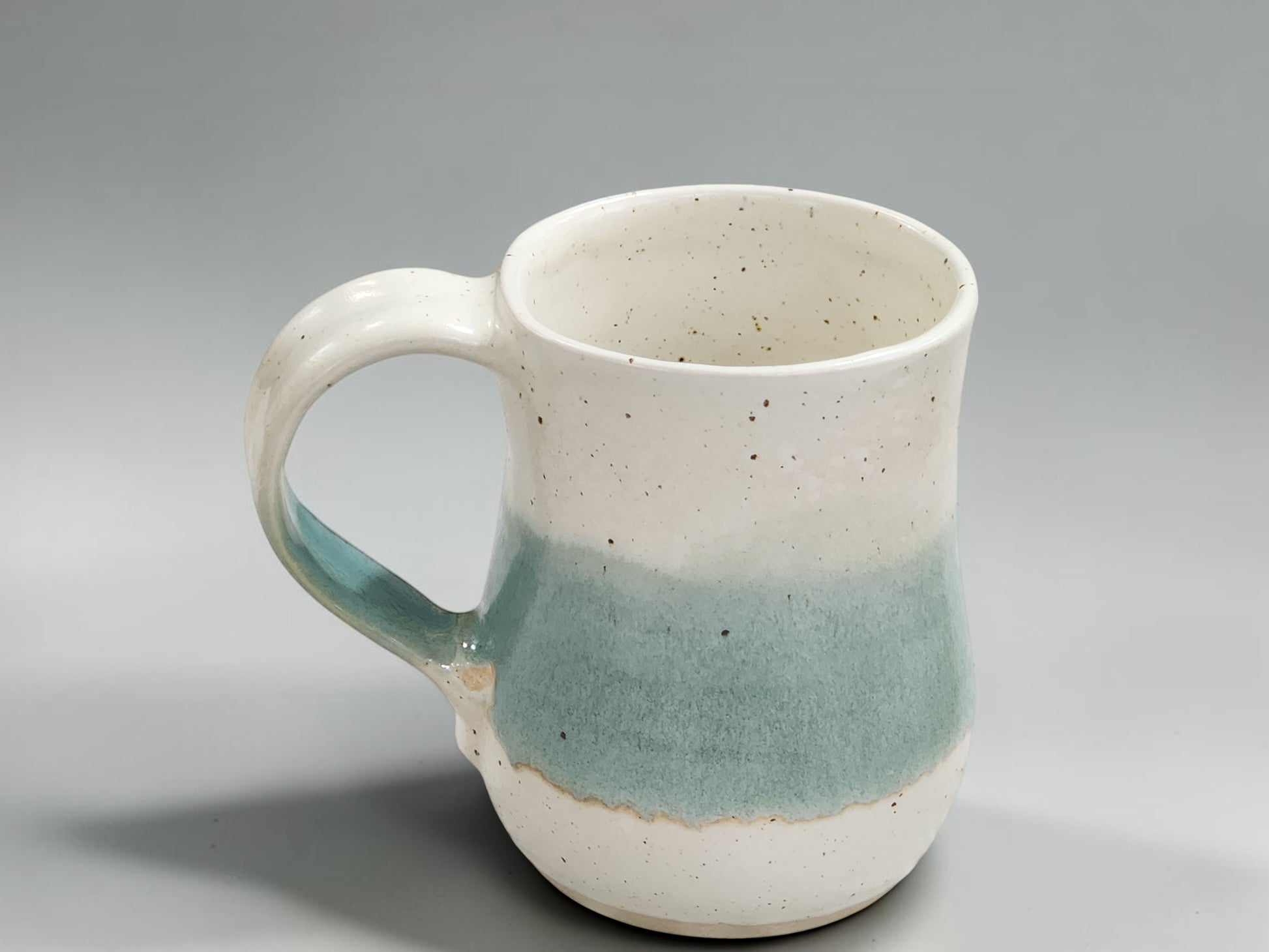 Contemporary handmade pottery mug by Buxton Pottery, combining functional design, artisan craftsmanship and modern Australian ceramics.