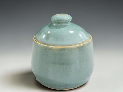 Ceramic sugar bowl handmade in Melbourne with food-safe glaze and natural handmade variation