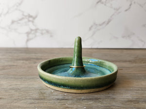 Handmade pottery ring holder - trinket bowl - Jewellery bowl - Small gift - ceramic ring dish