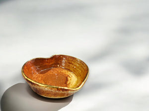 Ceramic trinket bowl - heart-shaped trinket dish - jewellery dish - unique gift for mum