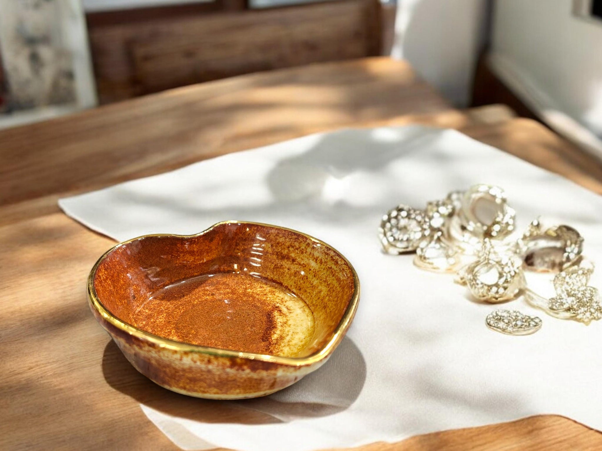 Ceramic trinket bowl - heart-shaped trinket dish - jewellery dish - unique gift for mum