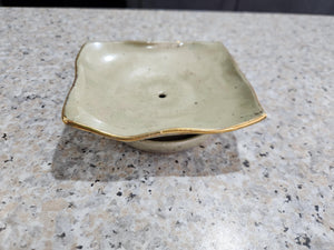 Handmade pottery soap holder - Ceramic soap dish with drain holes and saucer - bathroom accessory - No drip soap bowl