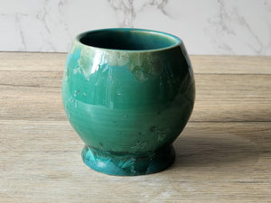 Handmade Japanese-style tea cup - whisky cup - Ceramic yunomi with crystalline glaze -Guinomi - Pottery mug - 200 ml pottery tumbler