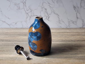 Hand made Pottery Oil Bottle - Ceramic Olive oil pourer - Oil dispenser made in Australia - vinegar bottle - unique gift - 450ml bottle