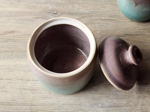 Food-safe pottery jar with lid – handmade in Melbourne