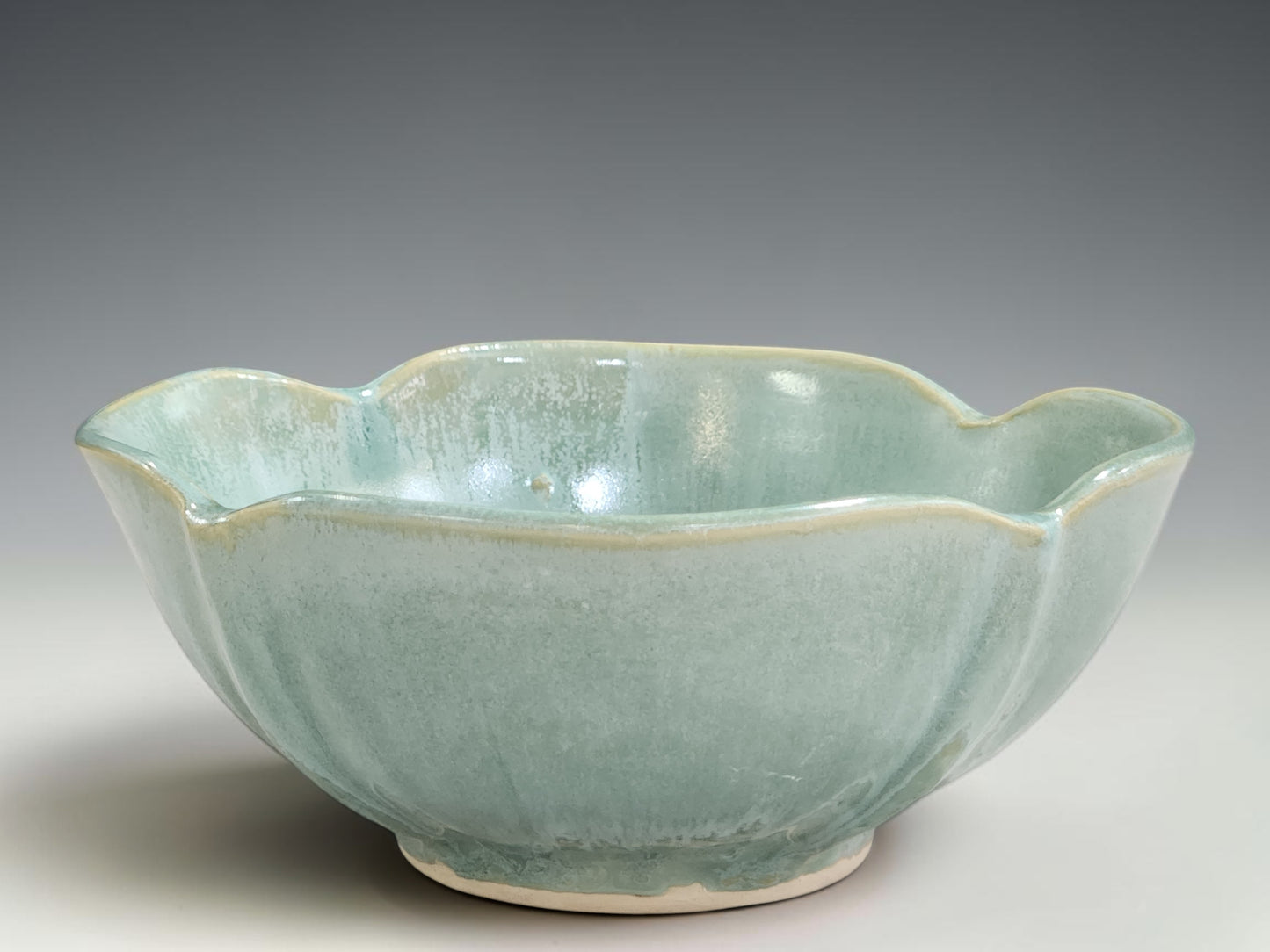 Handmade stoneware bowl 17.5cm wide, ideal for cereal, soup, salad, rice or dessert