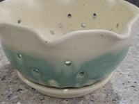 Speckled Cream & Spearmint Green Berry Bowl with Saucer – 15cm
