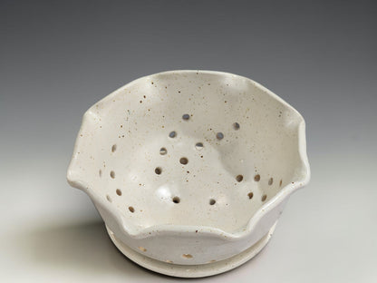 Speckled cream ceramic berry bowl with scalloped rim, handmade stoneware kitchenware