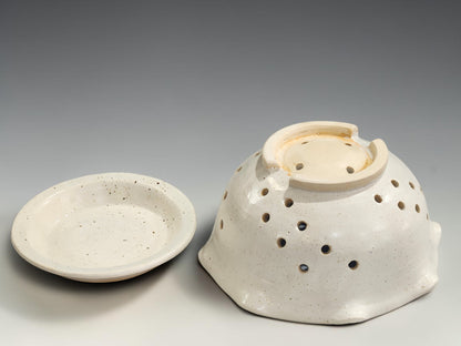 Ceramic berry bowl and saucer handmade in Melbourne with soft neutral speckled glaze